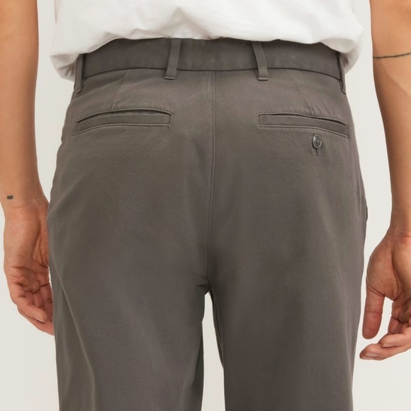 Everlane Men's Chinos in Dark Gray - Picture 5 of 9